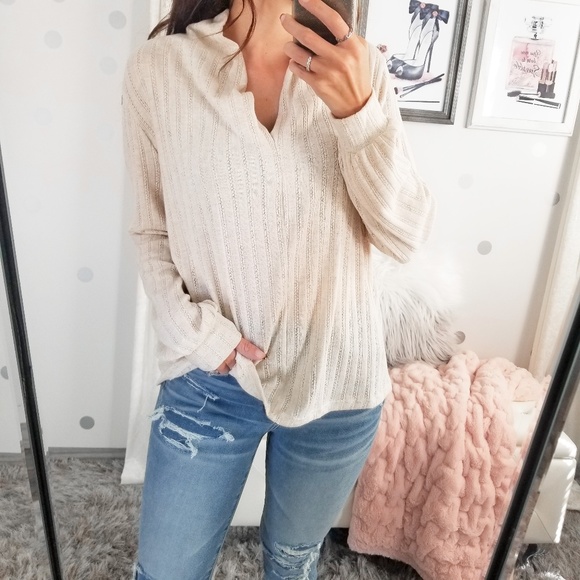 catlg Tops - Last1️⃣ Taupe Pointelle Rib Knit V-Neck Lightweight Long Sleeve Top Spring Tops